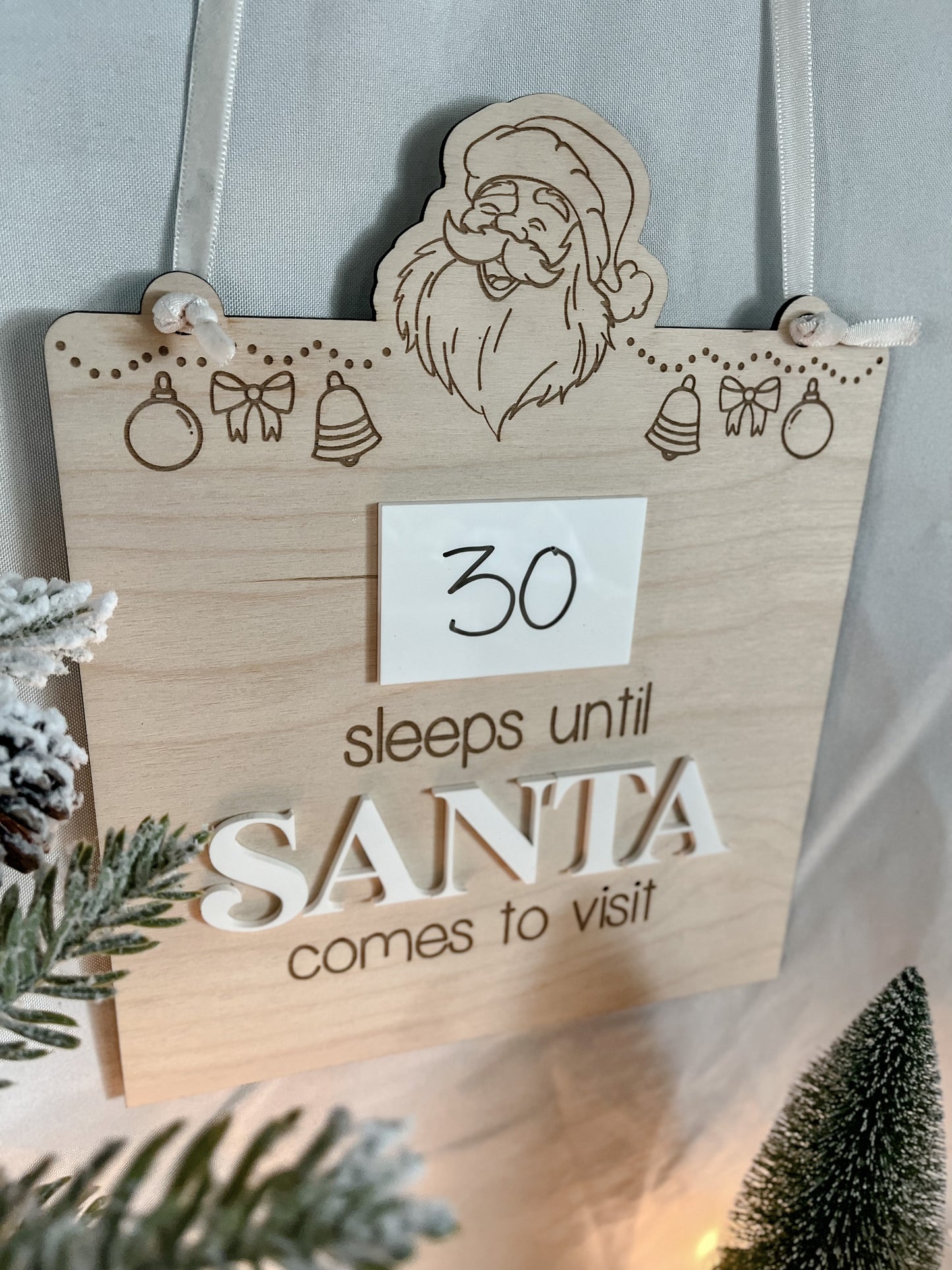 Hanging countdown to Santa